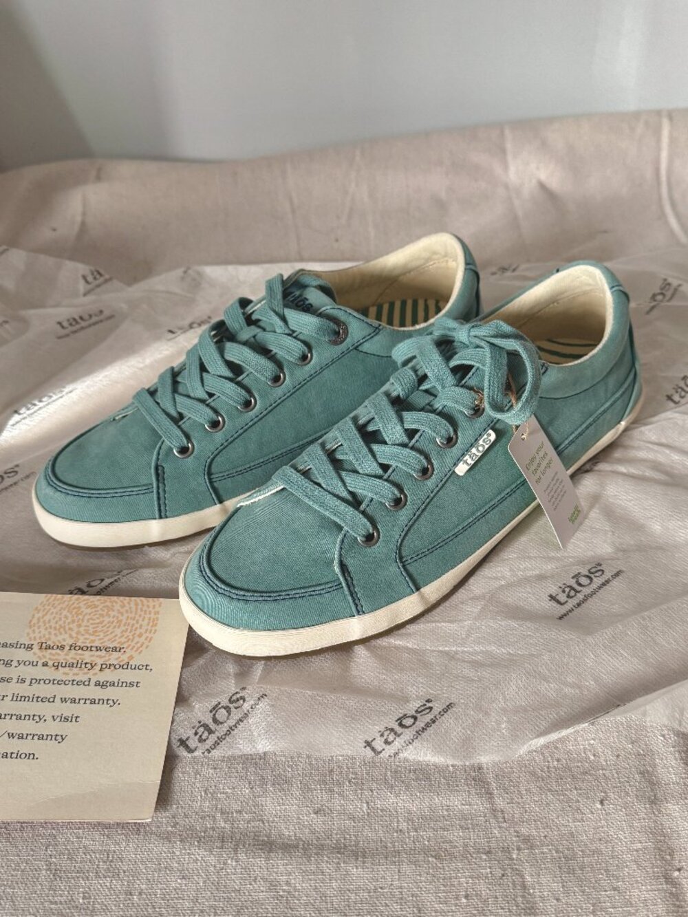 New Sz 9 Taos Moc Star 2 Women’s Shoes Walking Sneakers Teal Green Mineral Blue